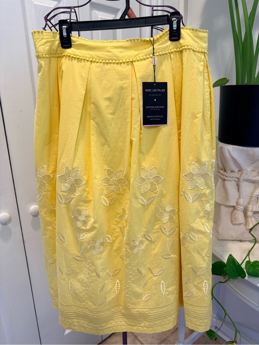 Avec Les Filles Cotton Sunny  Butter Yellow Embroidered A-Line Midi Skirt NWT
